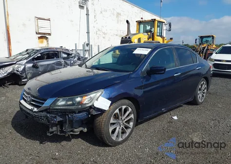 2015 Honda Accord Sport z USA, uszkodzony, nr VIN 1HGCR2F53FA010513